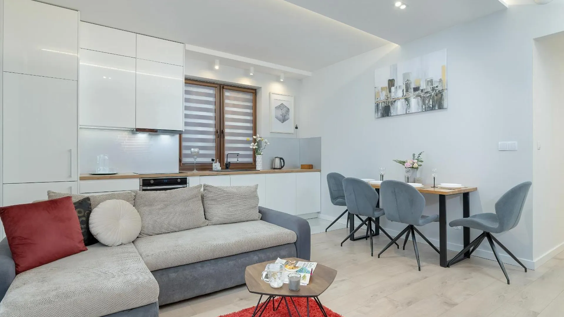 Cozy Apartment Pachonskiego With Balcony And Parking By Noclegi Renters Krakow