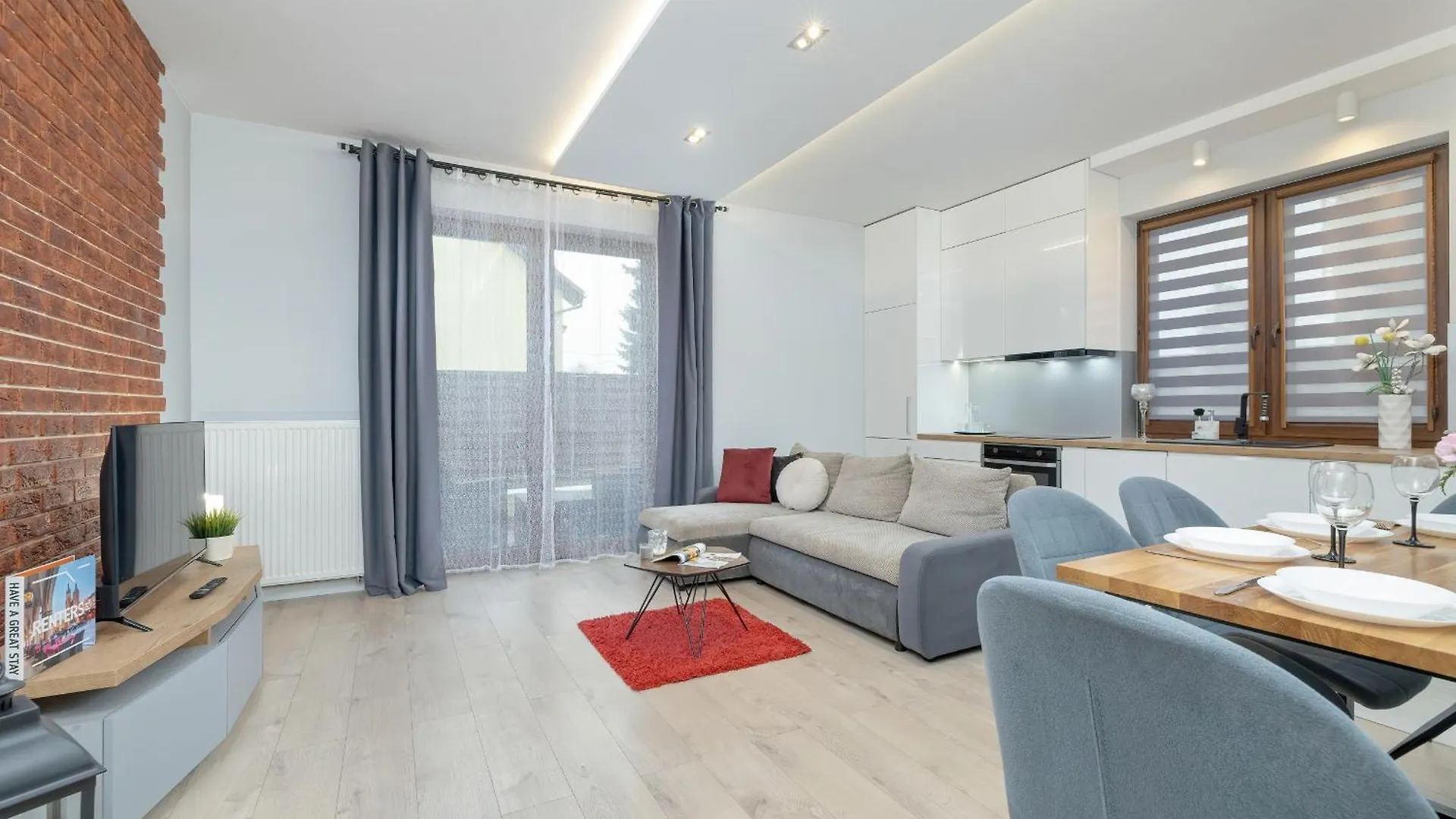 Cozy Apartment Pachonskiego With Balcony And Parking By Noclegi Renters Krakow