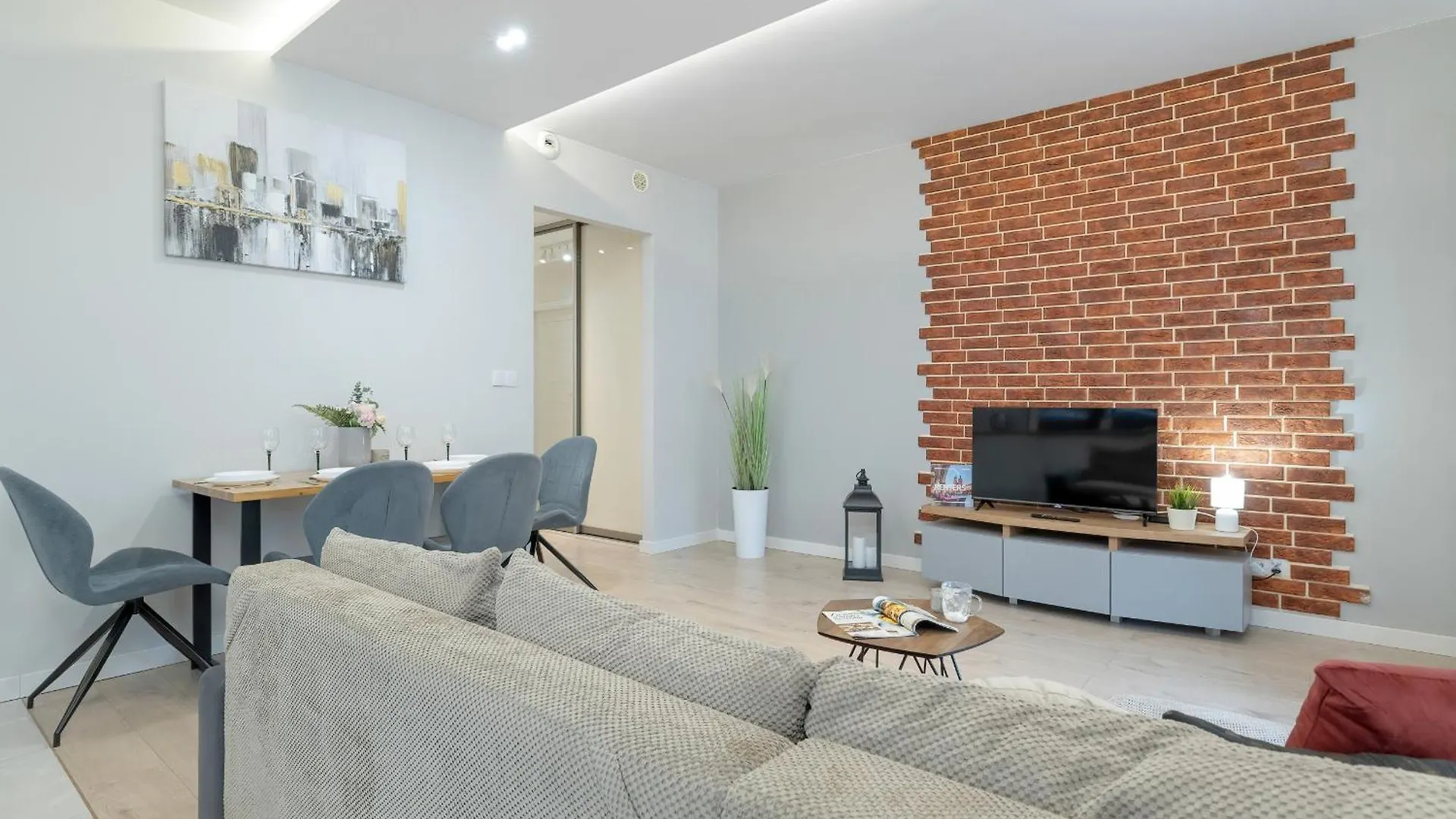 Cozy Apartment Pachonskiego With Balcony And Parking By Noclegi Renters Krakow 0*,